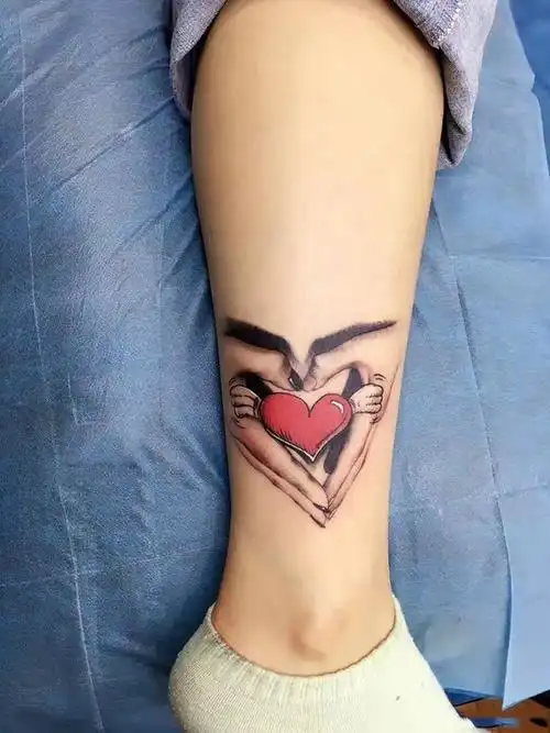 用爱比心,脚踝个性心形纹身图案