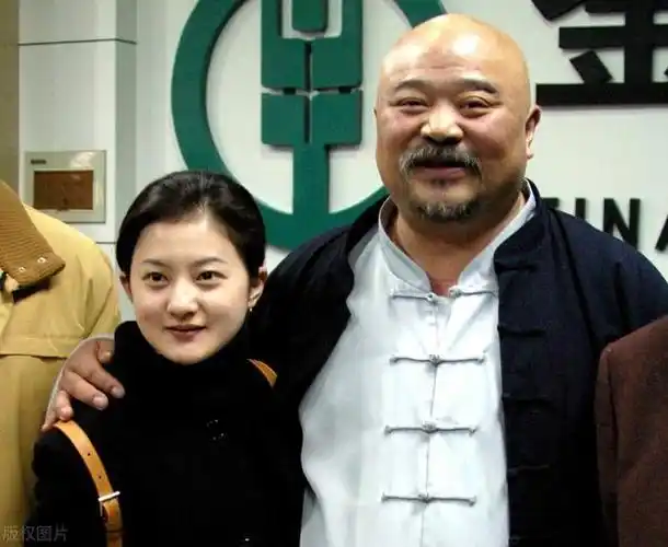 与妻子恋爱不到1天就结婚,因长相意外参加艺考,李琦到底有多牛