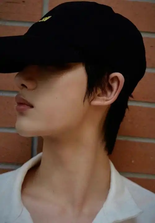 丁程鑫侠客造型侧颜