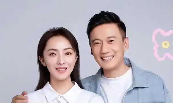 戏里"演父女"戏外是夫妻,刘晓洁嫁大10岁老公生子,幸福美满