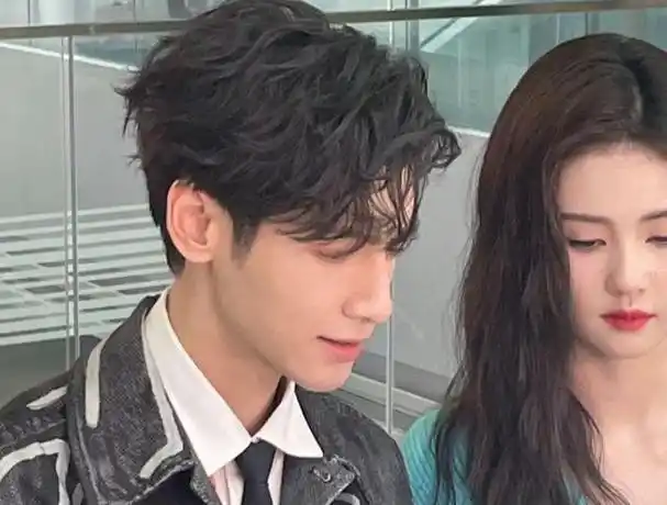 罗云熙遭遇考古,被质疑整容?从土变洋气,见证了他的野心