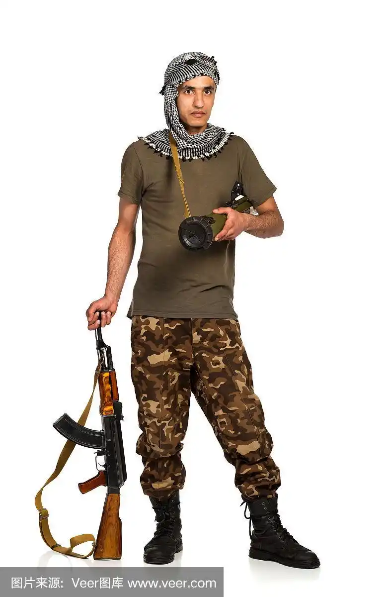白色背景下持枪和发射器的恐怖分子