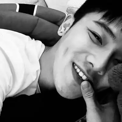 男生头像 痞帅 黑白