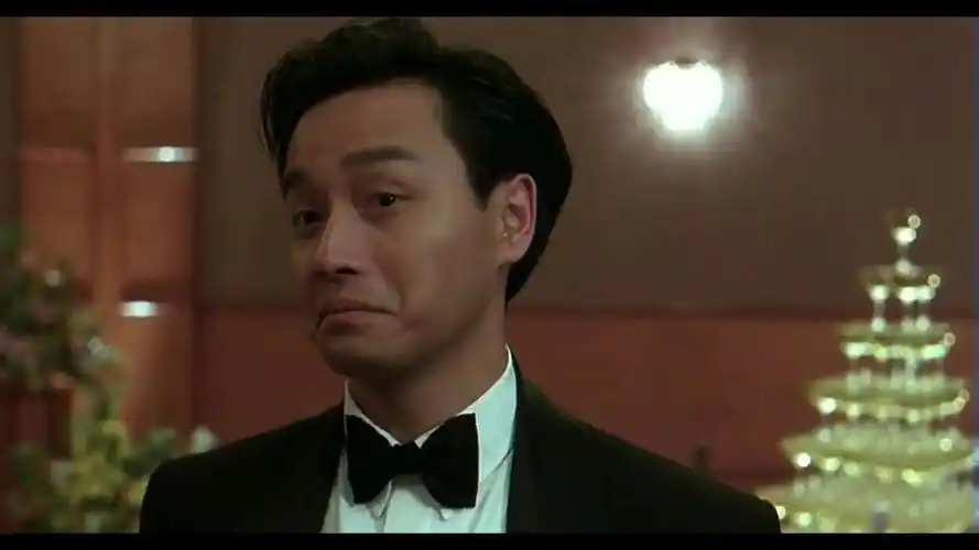 有没有有非常适合做壁纸的张国荣哥哥的图片?