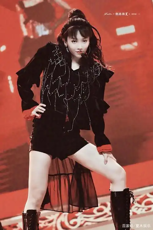 刘雨昕为什么不能c位出道,不是因为中性风,而是她排斥女团舞