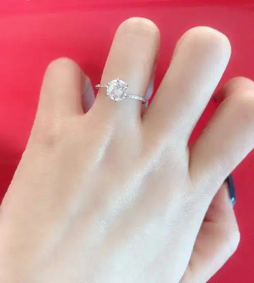 2021新款创意经典六爪扭臂钻戒女式韩系开口几何型个性复古礼物