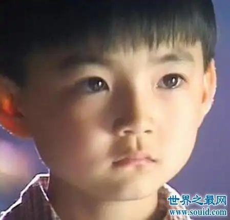 大清第一个入狱的童星,王欣逸(性格叛逆16岁就砍人)(www.qwl66.com)