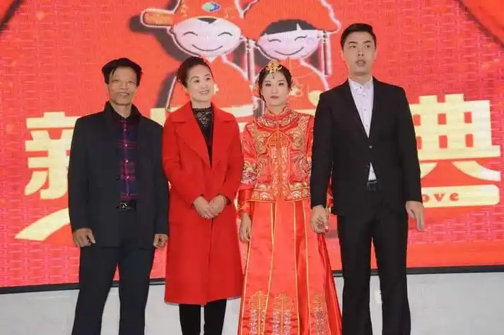 王二妮简介,陕北歌手郭涛简历个人资料简介{王小妮简历及个人资料}