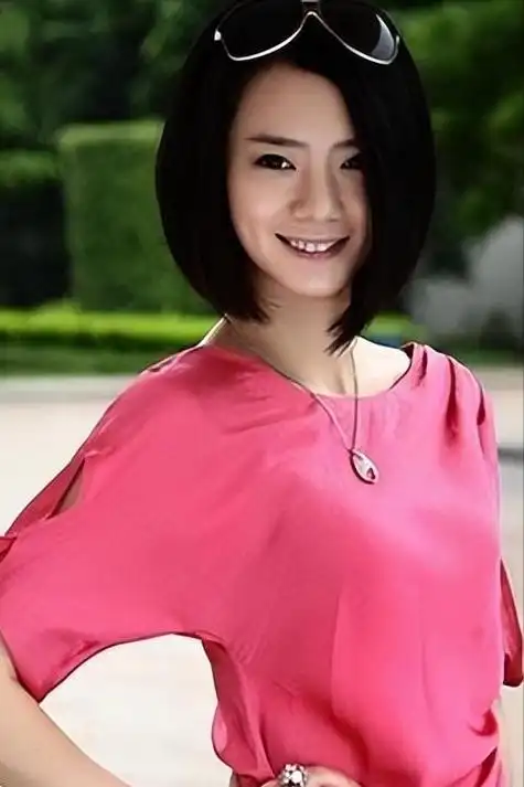 戚薇自爆:五百万陪七天七夜,要是不同意,就删光她所有戏份!