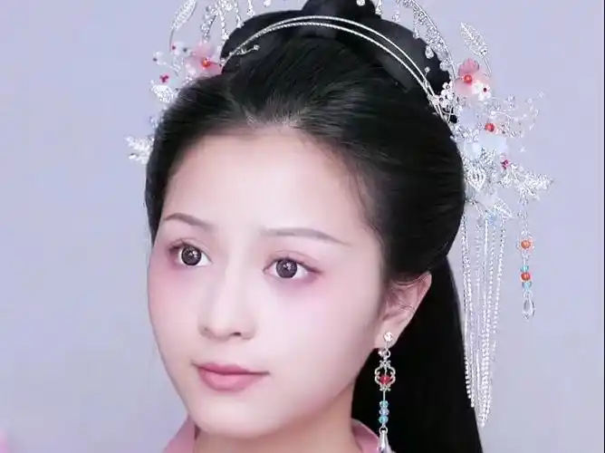 天意怜幽草,人间重晚晴#古风发型 #古装造型 #古风饰品 #国风古韵