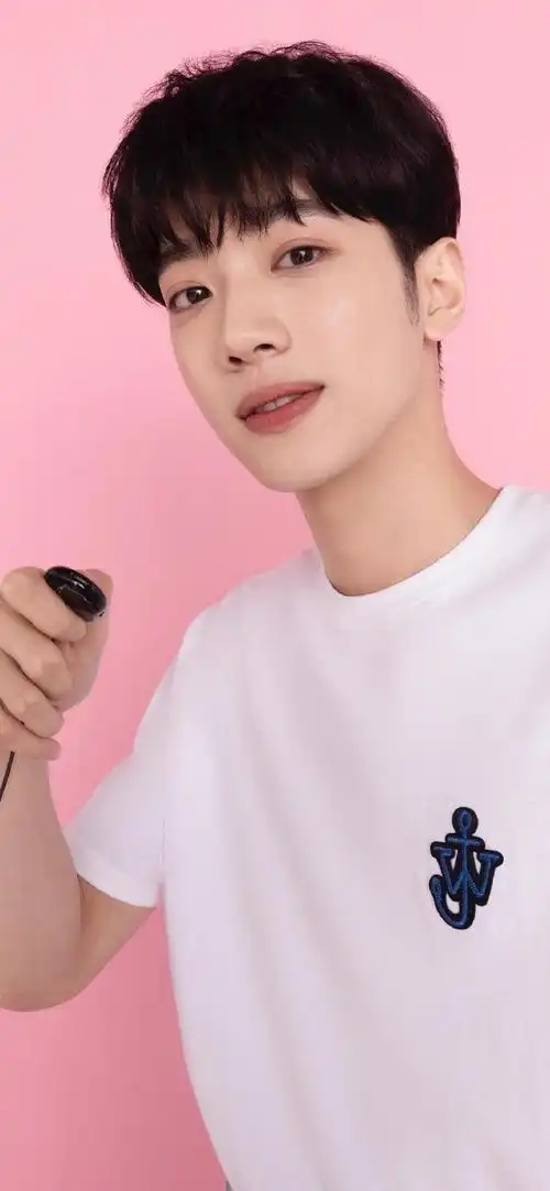 顶级奶狗脸赖冠霖手机壁纸#每日一善##壁纸##背景图##头像