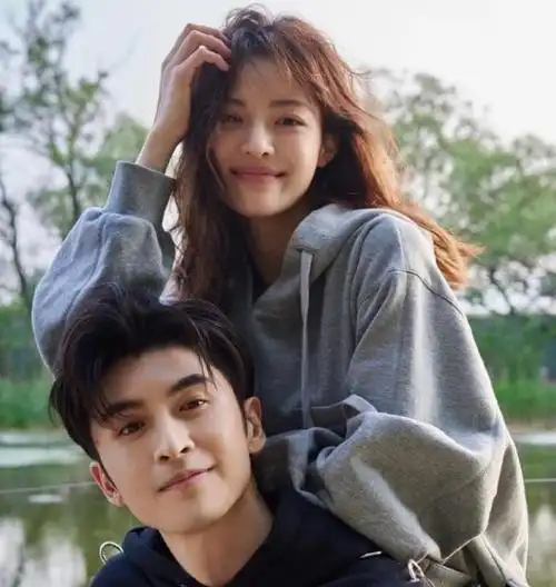 冯小刚,成龙排队捧不动,钟楚曦不火是有原因的|李现|编剧|赵丽颖|传媒