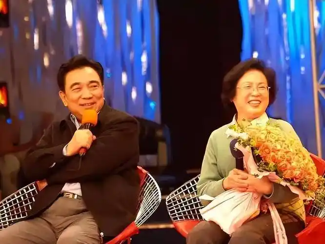 老戏骨鲍国安:与患难妻子爱一生,杨钰莹不是我的儿媳_朱兵_王扶林