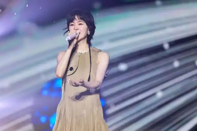 听live听郁可唯##微博演出季##郁可唯终身浪漫的开始