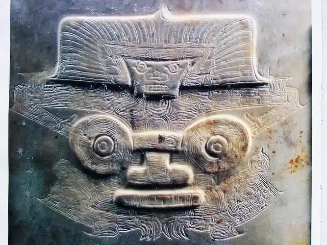 良渚玉器上的神人兽面纹