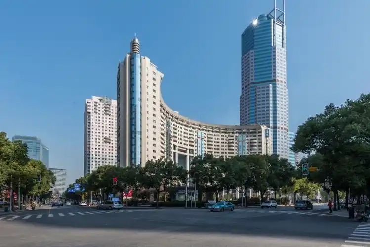 长宁新世纪广场