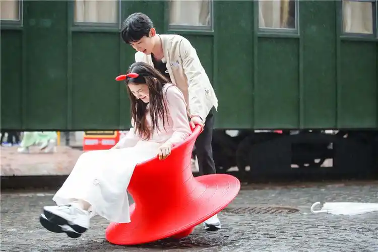 二十四小时白敬亭黑驴王子林允马下叉秀绝活