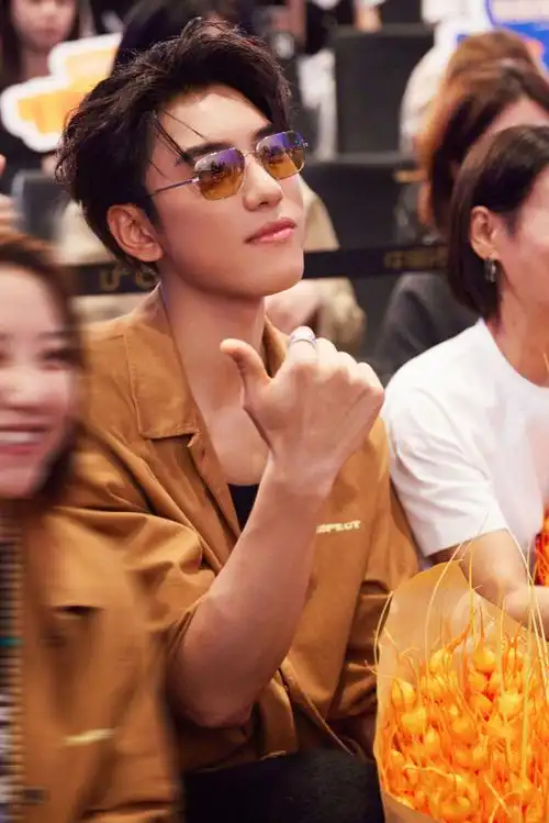 #王子异[超话]##异触吉发##电影拯救嫌疑人#