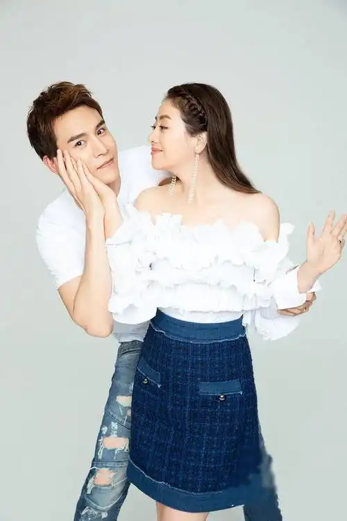 小李琳和老公拍写真,经超分享如何经营爱情和家庭,让人感动!