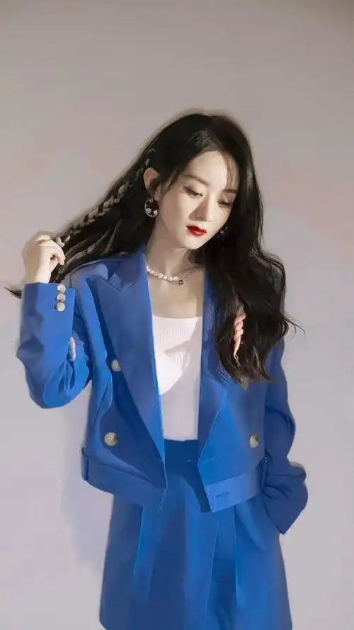 赵丽颖图集,可爱御姐范,美丽聪明集于一身.