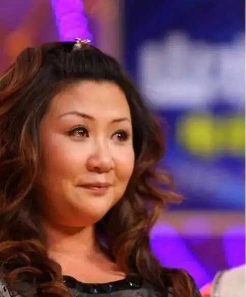 德云社的实际掌权人郭德纲的妻子王惠有多厉害