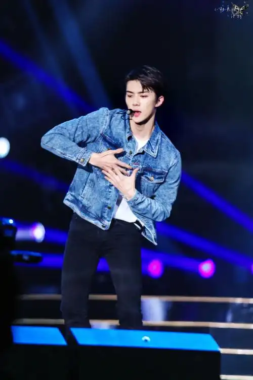 吴世勋舞台精灵