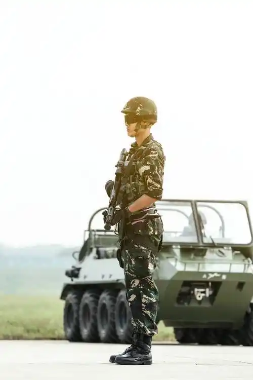 《真正男子汉》队长特种兵刘金沂,在节目中吸粉无数,因他一身的技艺