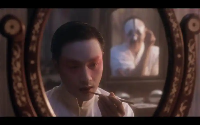 电影《霸王别姬》中有哪些令人叹为观止的细节处理? - 知乎