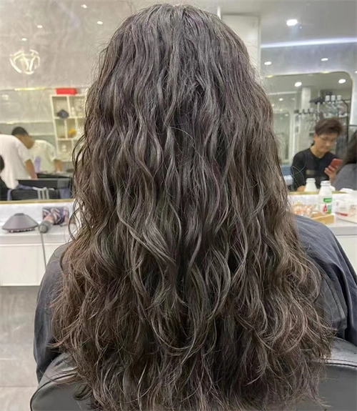 慵懒轻盈麦穗卷 韩式女生流行卷发_女生卷发 - 美发站