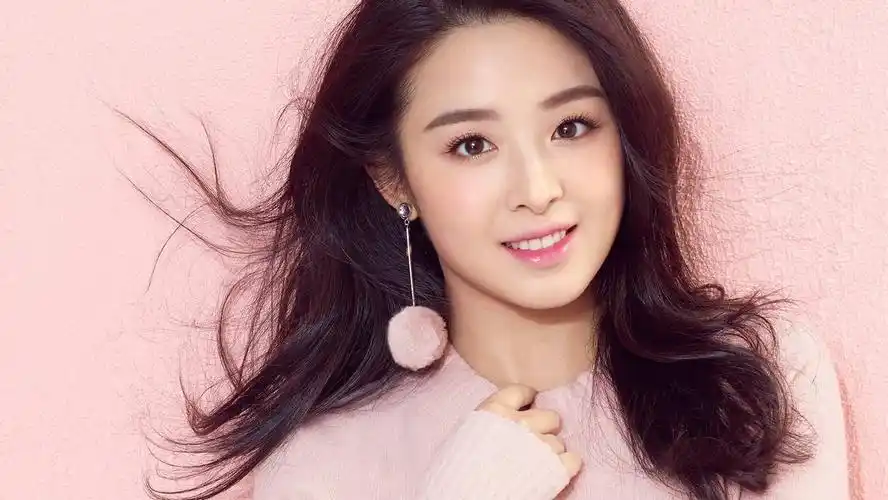 张含韵的资料简介 张含韵,1989年4月9日出生于四川省德阳市旌阳区