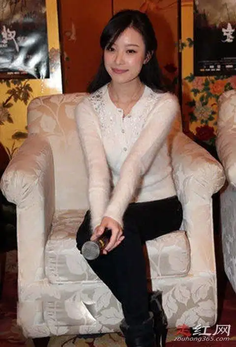 倪妮个人资料简介刚出道时的照片曝光