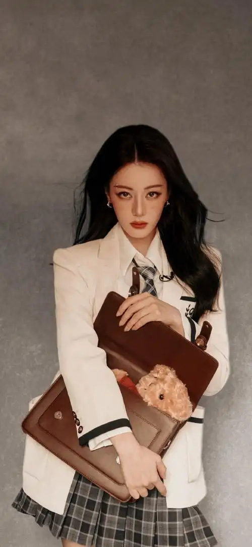 迪丽热巴美式证件照