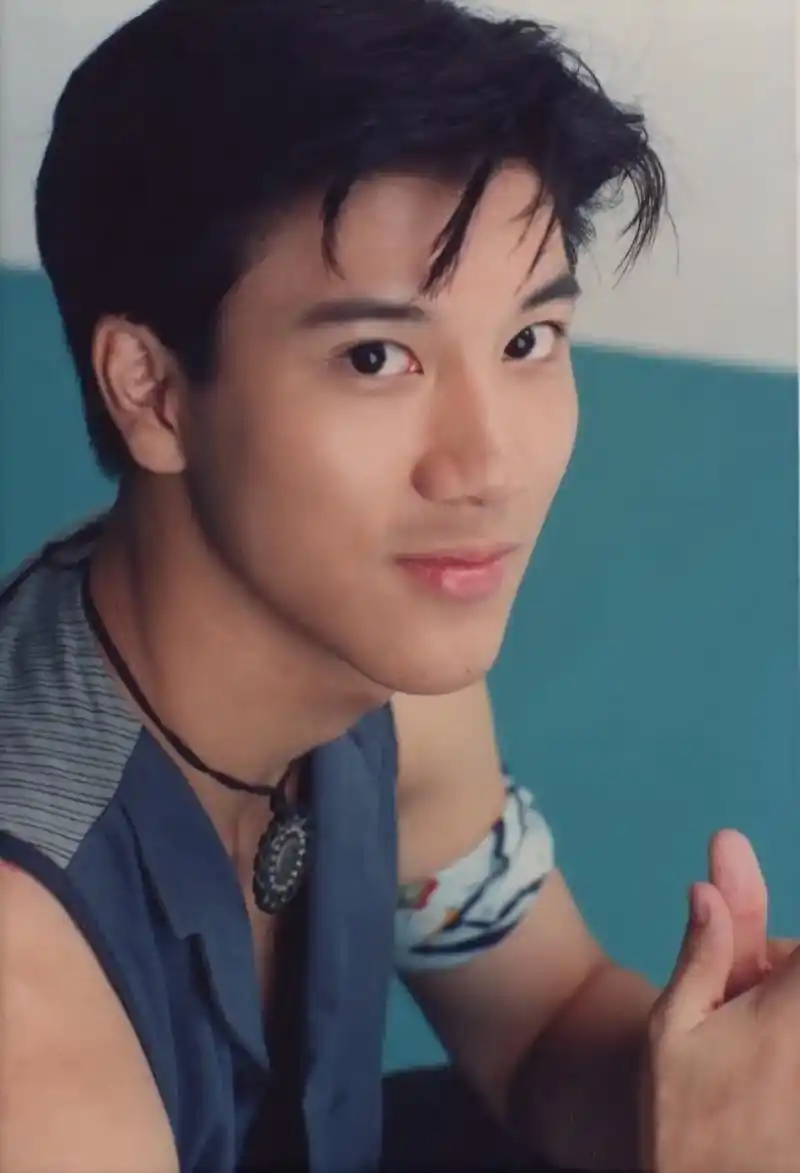 王力宏 #音乐 #天地龙鳞 #颜值 #实力派歌手 二哥19 - 抖音