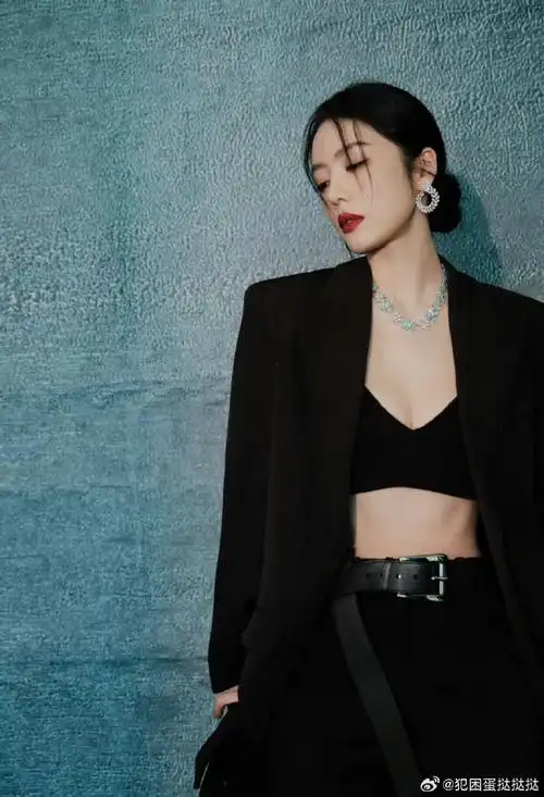 想看蔡文静演反派##蔡文静真空西装造型