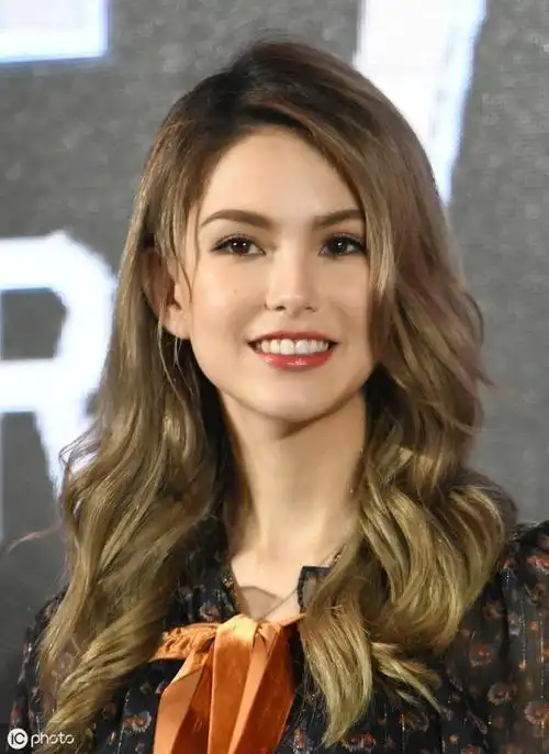 昆凌个人简历是混血儿吗和周杰伦怎么在一起的