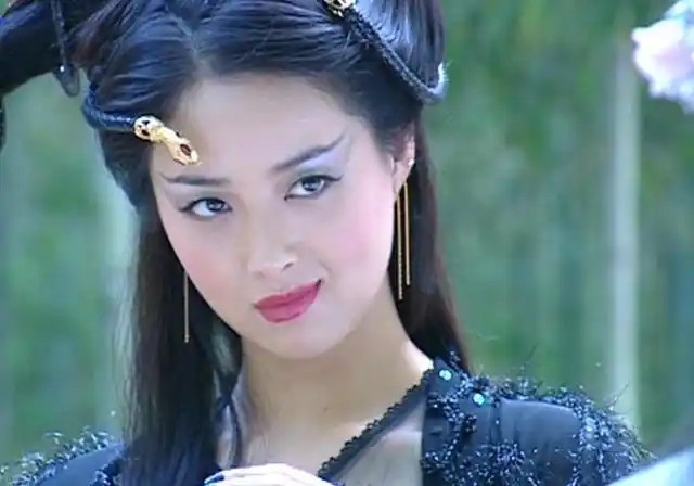 其实蒋欣的古装更出彩,今天整理