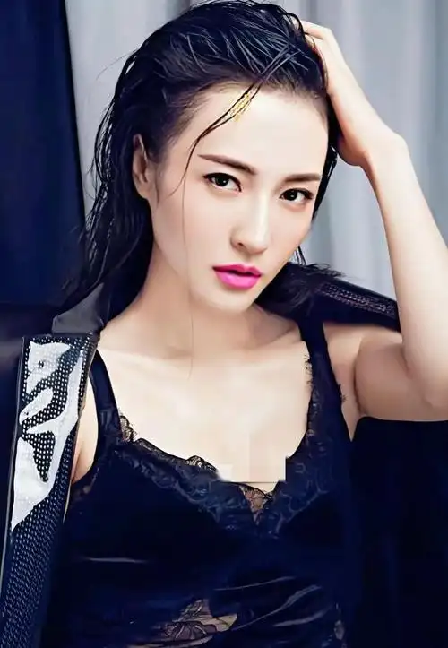 孙晶晶一闪一闪亮晶晶心里都是小星星