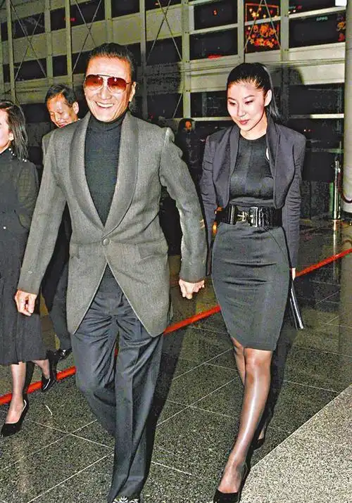 张柏芝承认三胎老公是谢贤?张柏芝三胎生父终于曝光