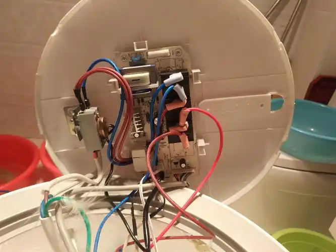 教你清洗美的电热水器换镁棒和清洗加热棒