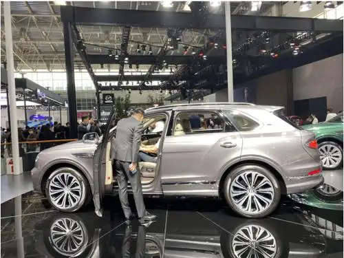 宾利全新车型亮相车展 宾利北京-五棵松现场专业服务获赞