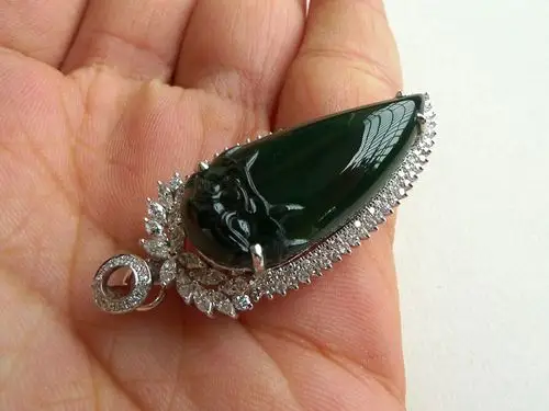 润玉楼天然a货翡翠好种蓝水虎牙18k金镶钻吊坠