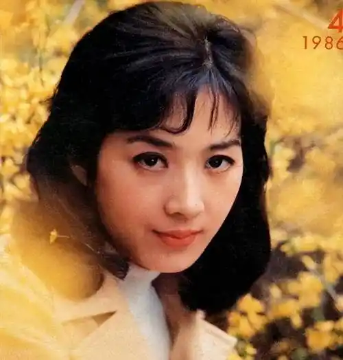 原创80年代女明星都穿什么