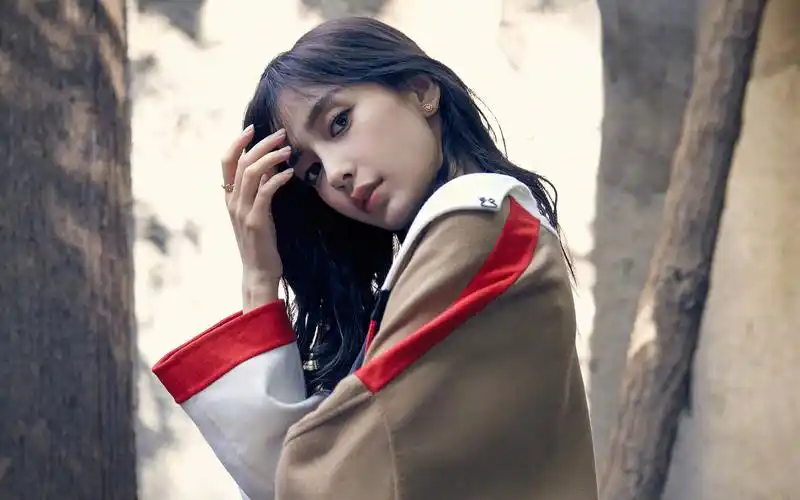 angelababy街拍图片高清电脑桌面壁纸