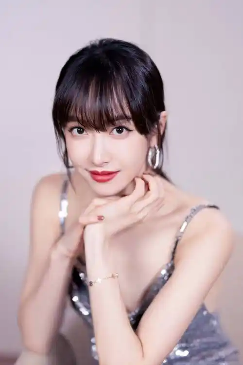 狐厂大拷问|宋茜问"老公姐"含义 夸王鹤棣把《屋顶着火》发扬光大