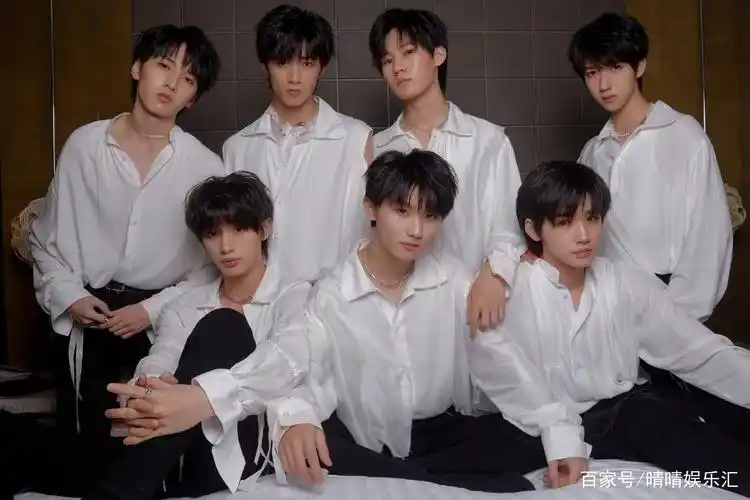 tnt时代少年团应援色和粉丝名是什么?时代少年团共有多少人?