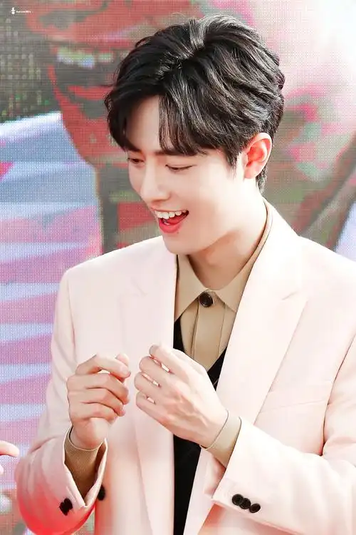 2020北京台春晚肖战