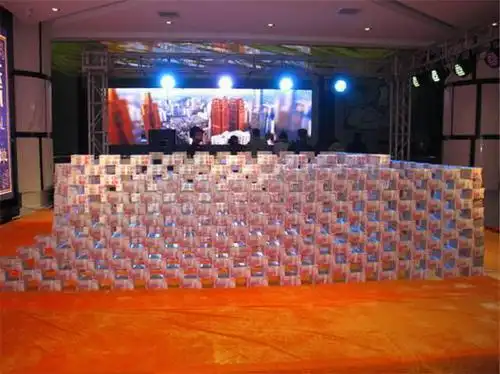 贵州开发商堆1亿现金为农民工发工资——人民政协网