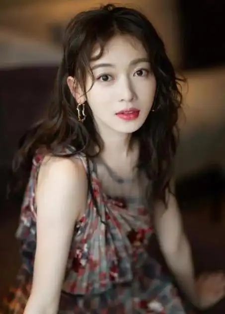 对不起,吴谨言我高看你了:魏璎珞的成功,可能真的是个意外!