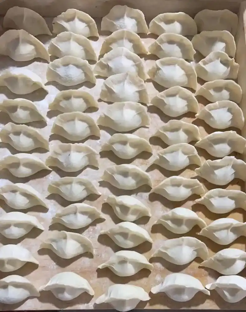 手工饺子 - 思雨恋梦 - 抖音