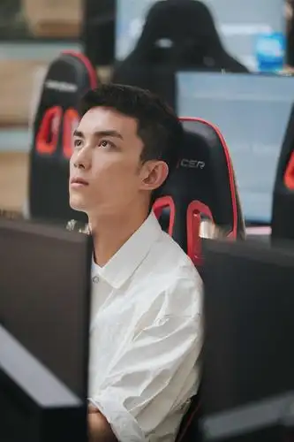 路小北赛场得意夺冠军 吴磊收获意外感情线_手机搜狐网